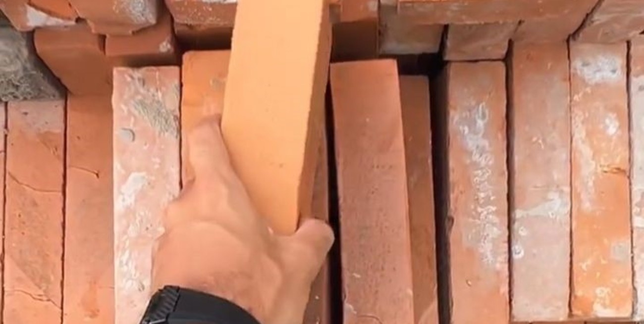 Preocupación en San Justo: compraron una casa y sólo les entregaron un ladrillo