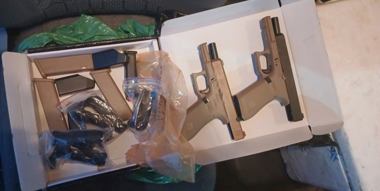 Santa Fe: camionero detenido por llevar dos armas de fuego "sin papeles" 