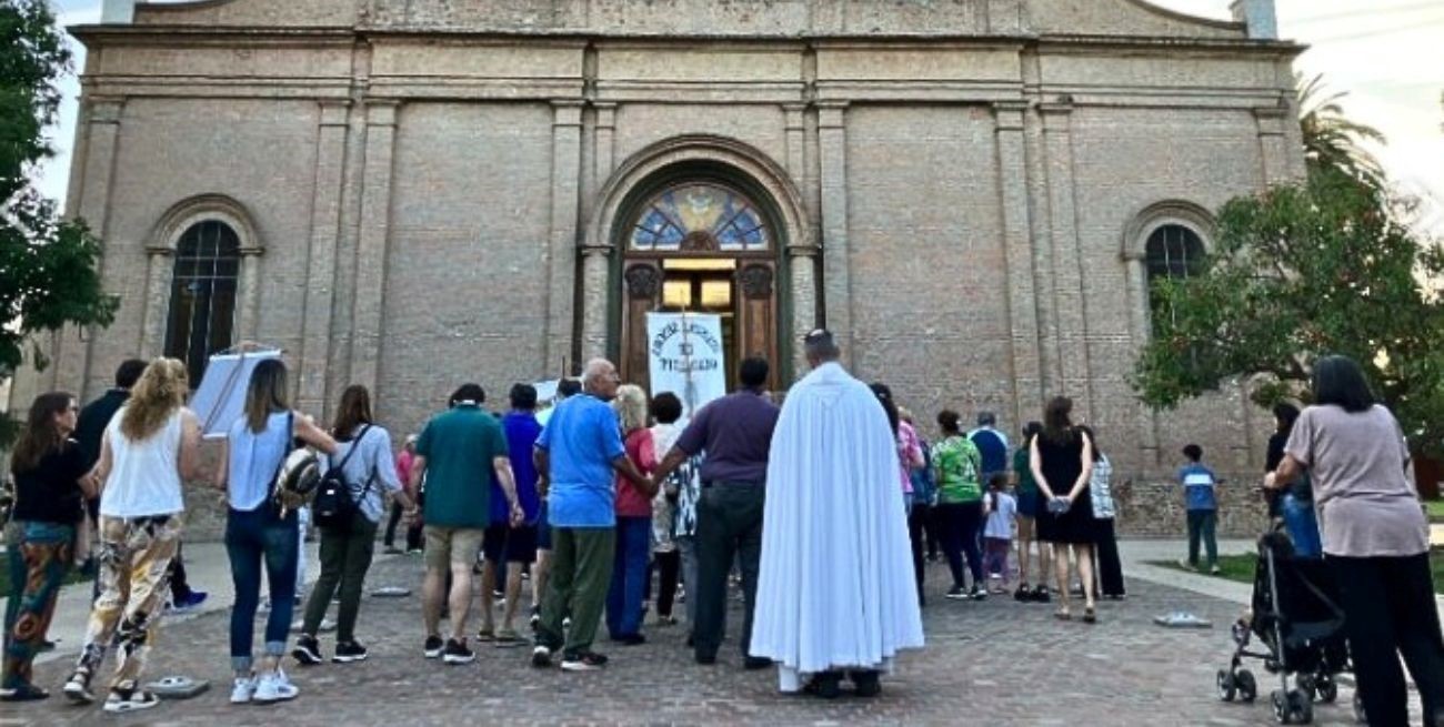 Gálvez honró en su Fiesta Patronal a la "Santa de la generosidad"