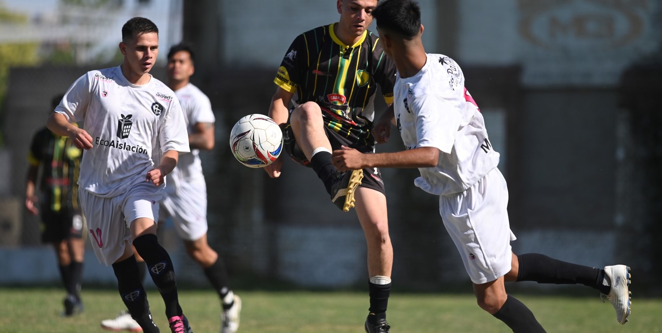 Camino al ascenso: Los Canarios y Banco Provincial a la gran final