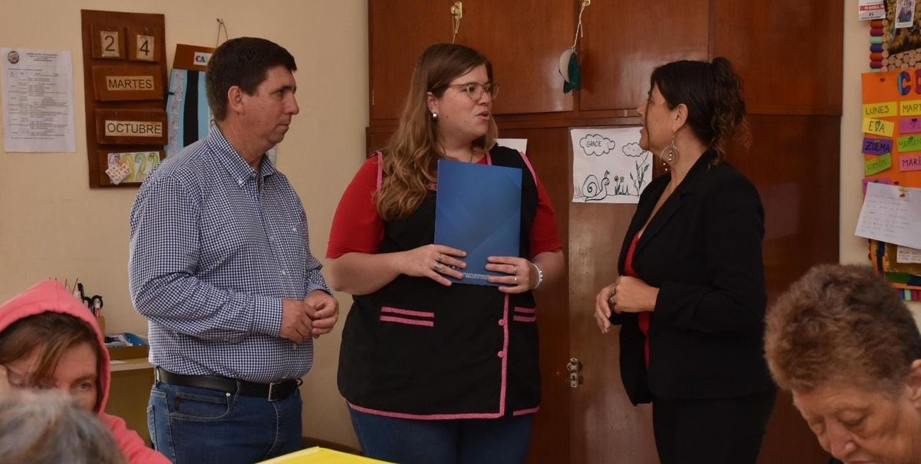 Pirola desarrolló actividades en Santo Domingo y San Carlos Centro