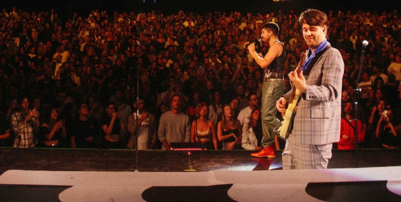 El Zar llega en el marco del Río Hotel Tour