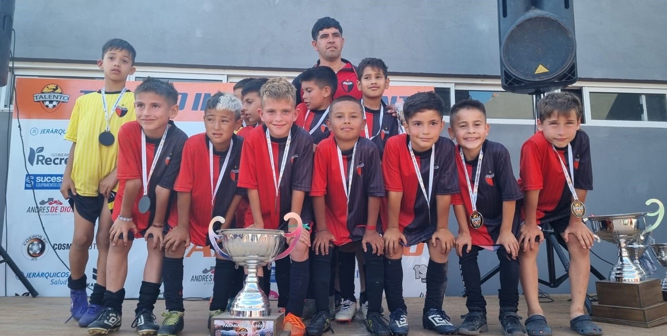 Cosmos FC celebró el éxito el torneo infantil con 3000 niños en acción