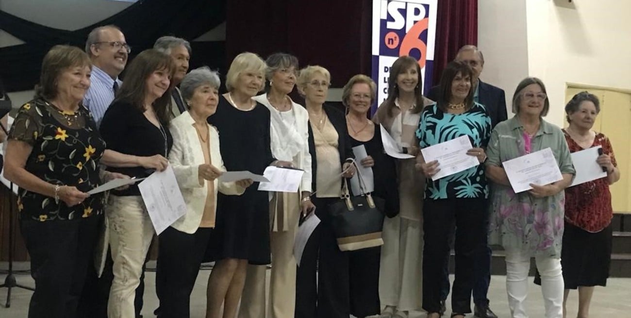 El Instituto del Profesorado de Coronda entre egresados, ex alumnos e inscripciones