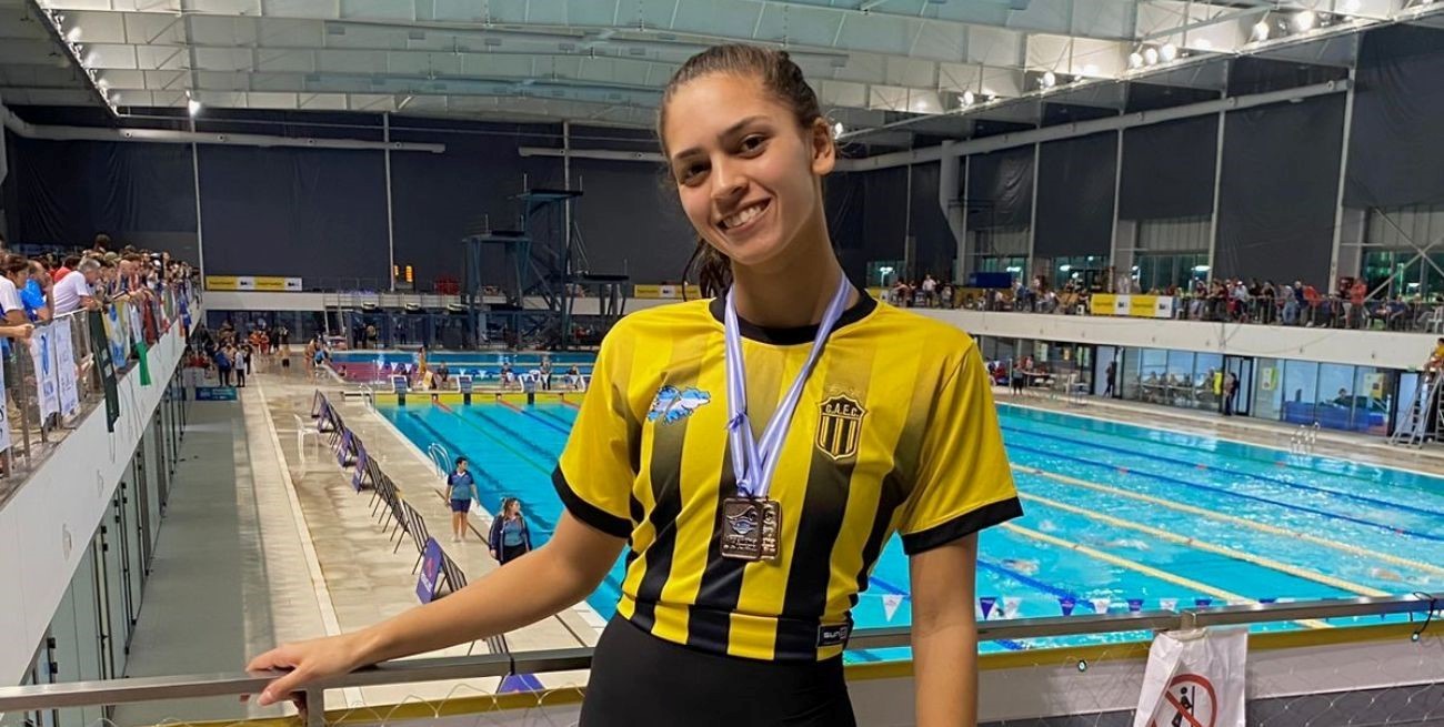 La natación santafesina anota un nombre con futuro: Eugenia Acosta