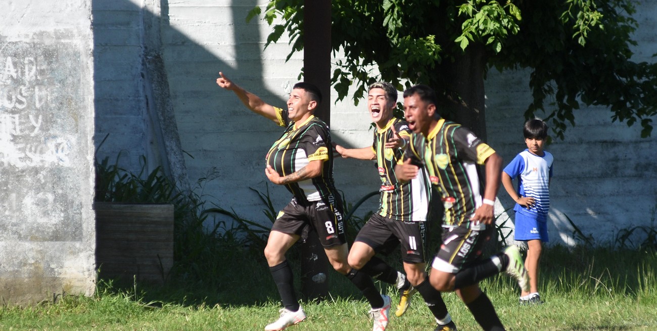 Los Canarios ascienden a lo grande con González y Fernández como pilares clave