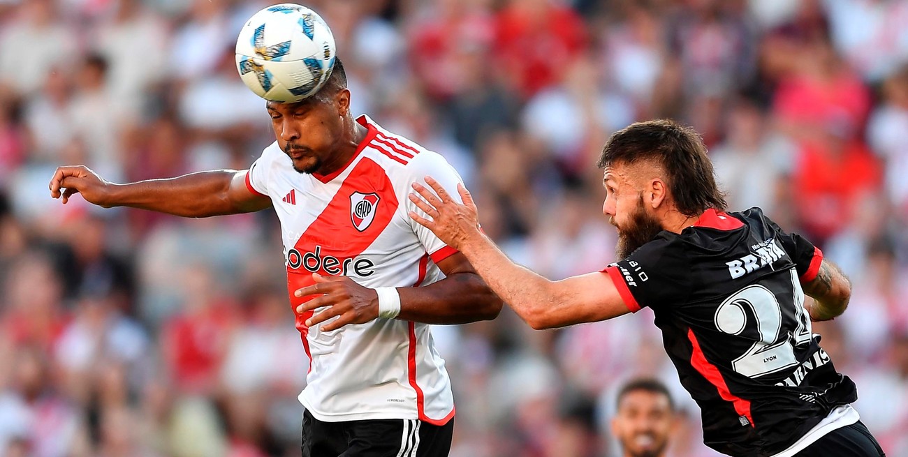 River igualó ante Instituto en cancha de Independiente y ya está en cuartos de final