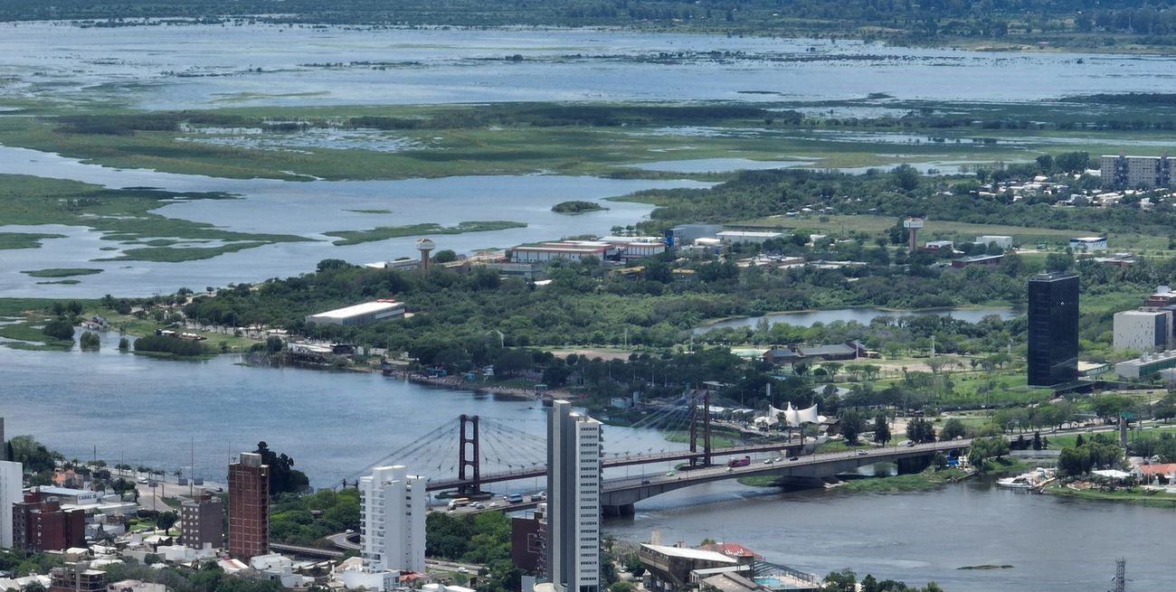 Aseguran que el pico del río ya llegó a Santa Fe y que pocas familias tuvieron que autoevacuarse