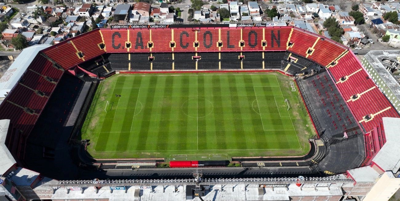 La final de la Liga Santafesina en el estadio de Colón se reprogramó para el jueves 7