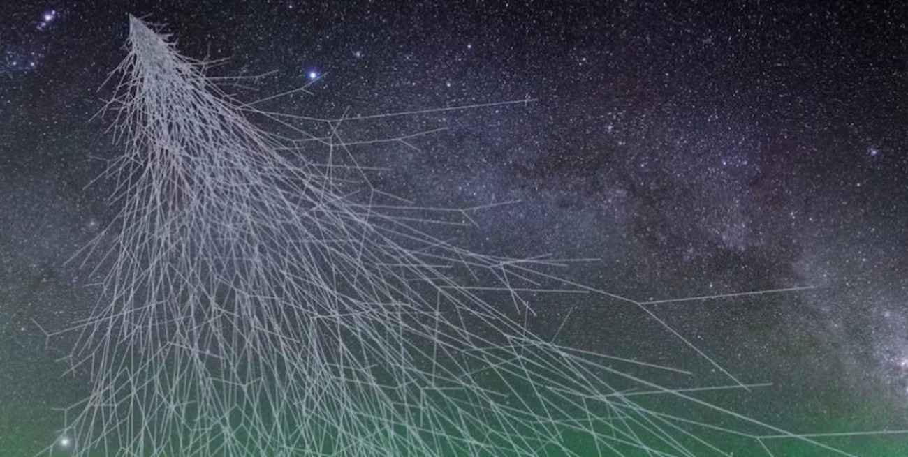 Misterio espacial: qué es la lluvia "imperceptible" de partículas energéticas 