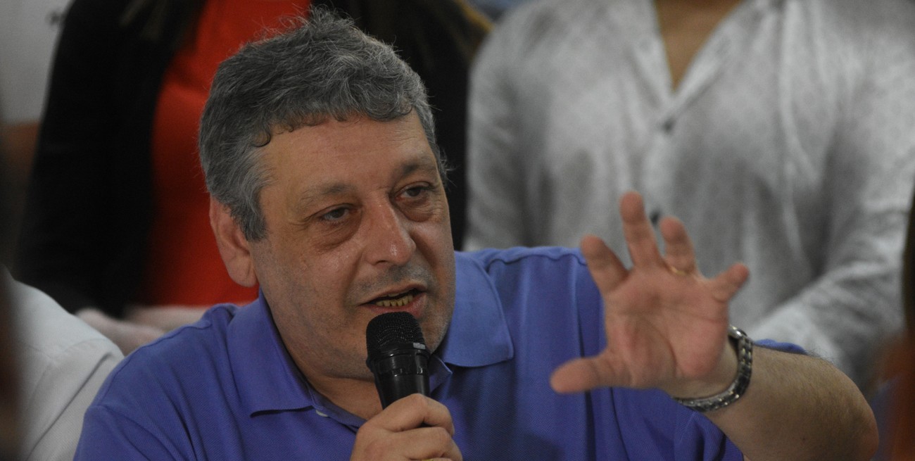 Colón: Magdalena se reunió con Medrán
pero no es su única opción de entrenador 