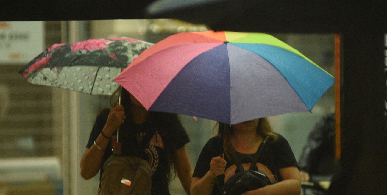 Alerta naranja por tormentas en Santa Fe y Rosario: qué significa