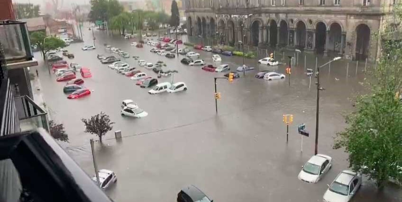 Montevideo bajo agua tras un fuerte temporal