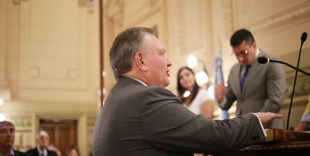 Felipe Michlig: “El principal compromiso que asumimos es trabajar por el conjunto de los santafesinos”