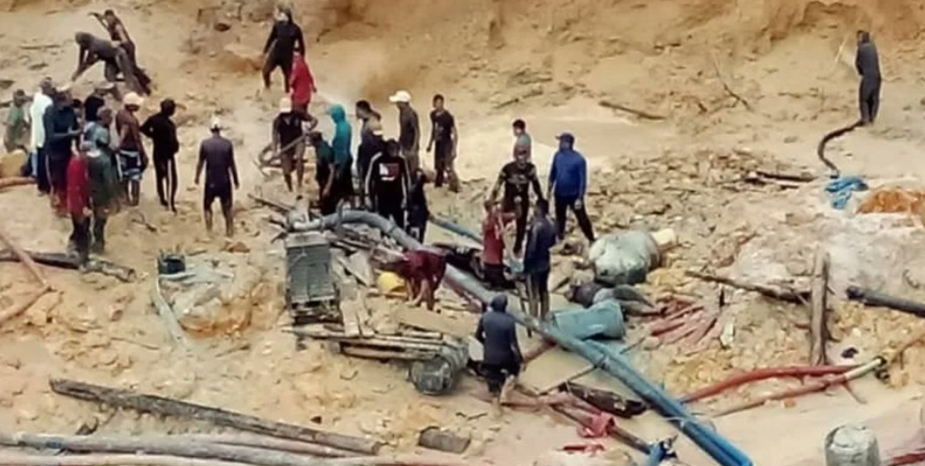 Venezuela: murieron diez mineros en un deslizamiento de tierra