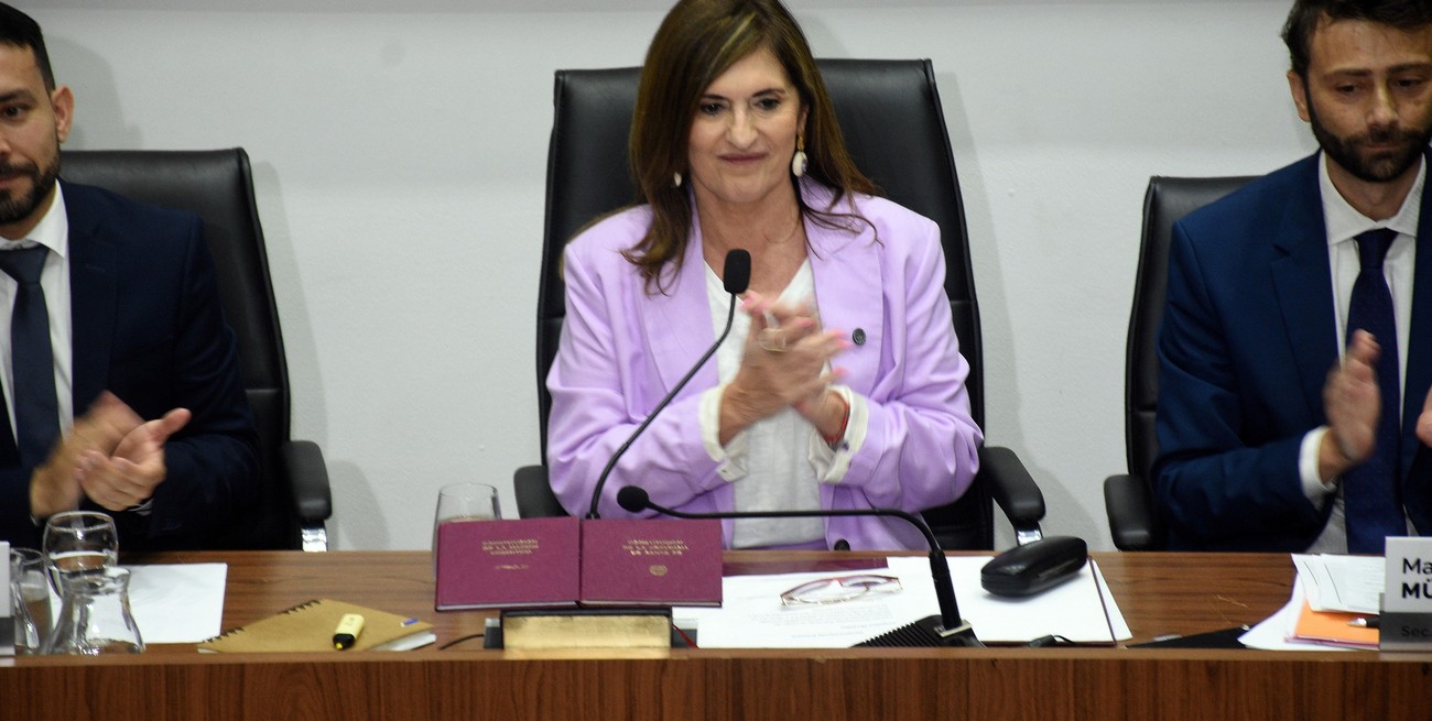 Juraron los concejales electos de Santa Fe y "Chuchi" Molina es la primera presidenta de la historia