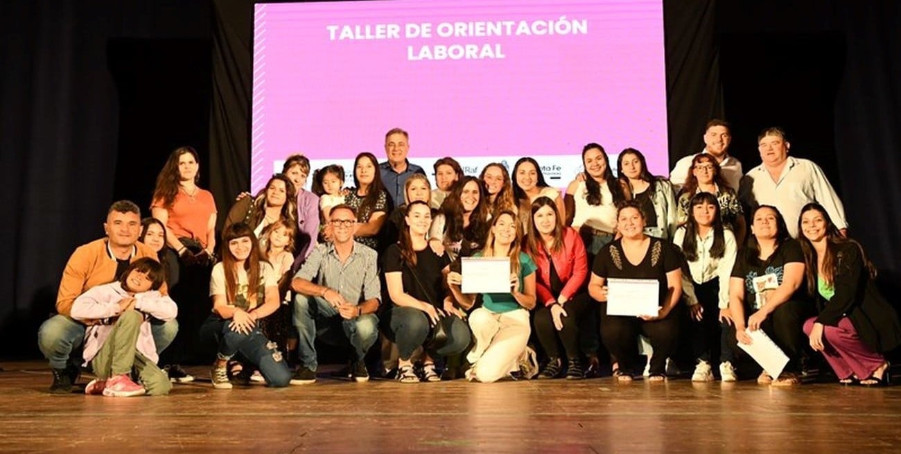 Más de 900 personas se graduaron en oficios el último año
