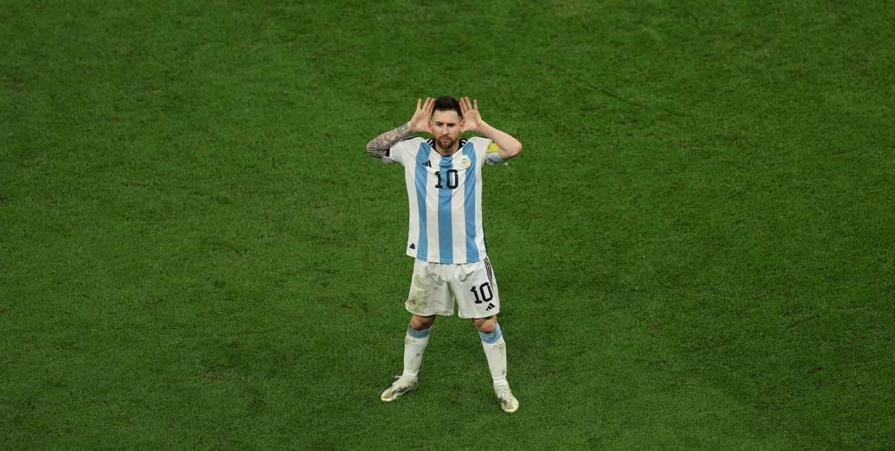 Ese Messi maradoneano del "andá p'allá, bobo" y el Topo Gigio a Van Gaal