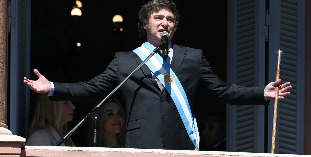 El "tremendo desafío" de Milei entre el déficit fiscal y la protección de la pobreza