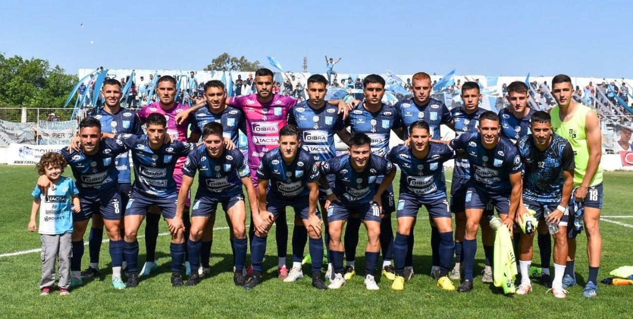 Solo en Argentina: Liniers ascendió a la B Metropolitana por un reacomodamiento de equipos