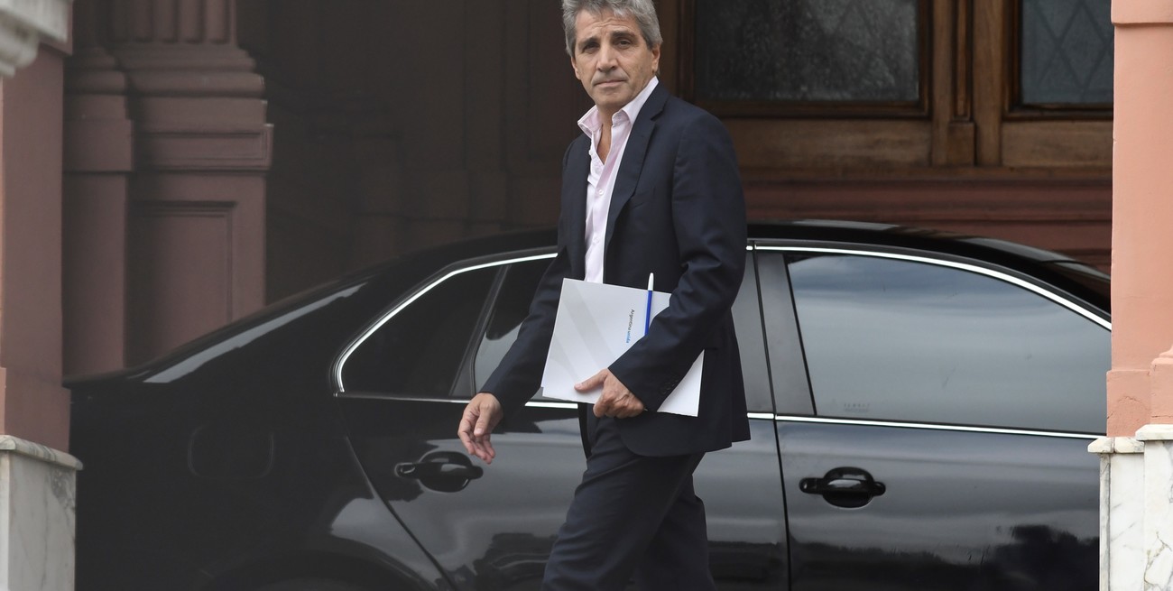 Luis Caputo: "El objetivo sigue siendo llegar a una dolarización"