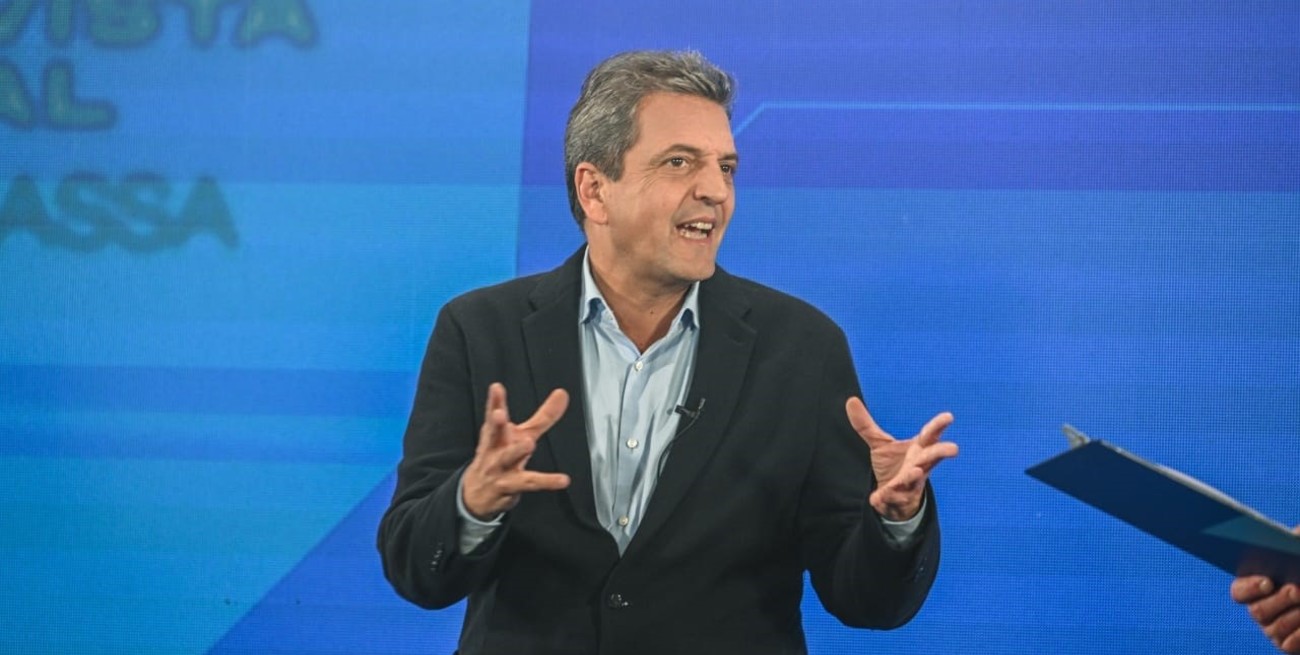 Massa recortó el gasto previsional y las señales de Caputo van en igual sentido