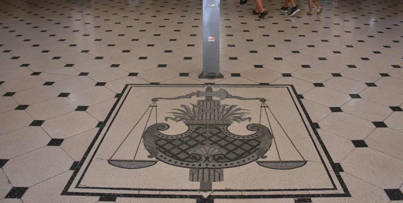 Santa Fe: golpeó a su pareja y la mantuvo encerrada