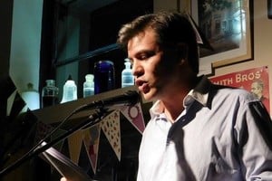 Lisandro González nació en la ciudad de Resistencia (Chaco) en 1973. Reside en Rosario y ha publicado varios libros de poesía. Foto: Gentileza