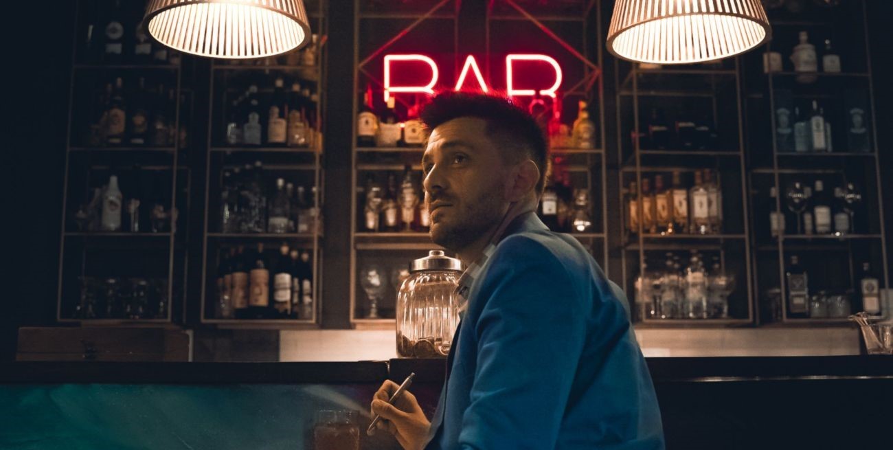 Efraín Colombo lanzó "Mentiras de amor"