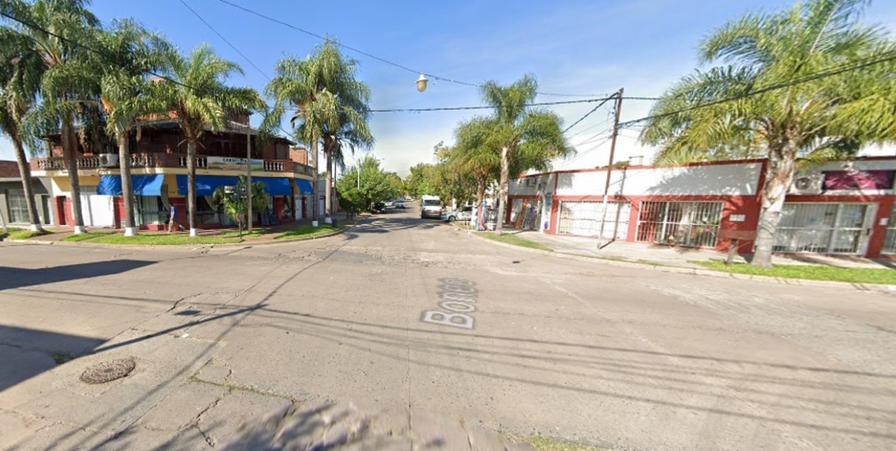 ﻿Robó una bicicleta, lo atraparon los vecinos y terminó en el hospital