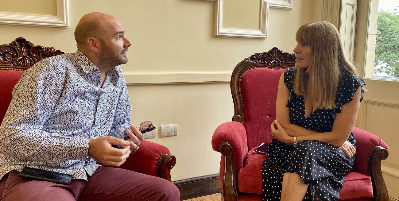 "Taxidermia" y "Las Jaulas" ganaron el Premio Alcides Greca 