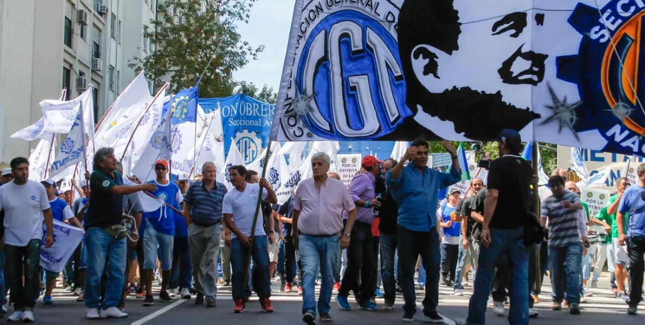 Miércoles de marcha contra el DNU de Milei encabezada por la CGT: el gobierno aplicará la ley antipiquetes