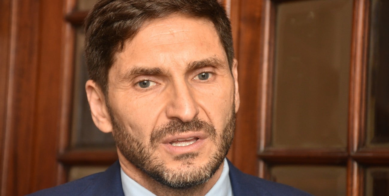 Pullaro: "Cualquier reforma liberal viene con rebaja de impuestos"