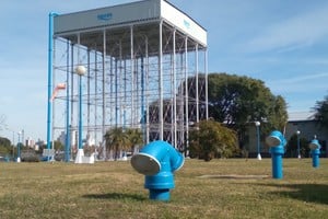 Los servicios públicos constituyen monopolios naturales: por razones estructurales no admiten la competencia. Crédito: El Litoral