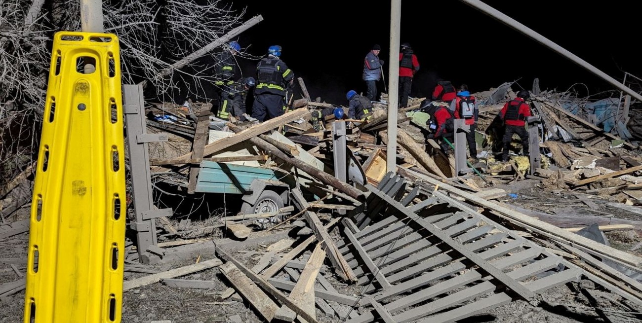 Al menos 11 personas murieron en un bombardeo ruso al este de Ucrania