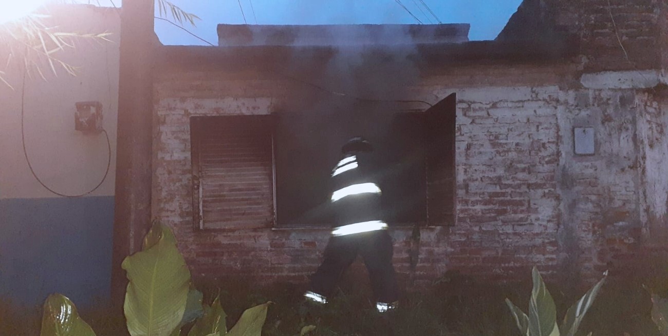 Una discusión de pareja derivó en el incendio de una vivienda del norte del cuidad de Santa Fe