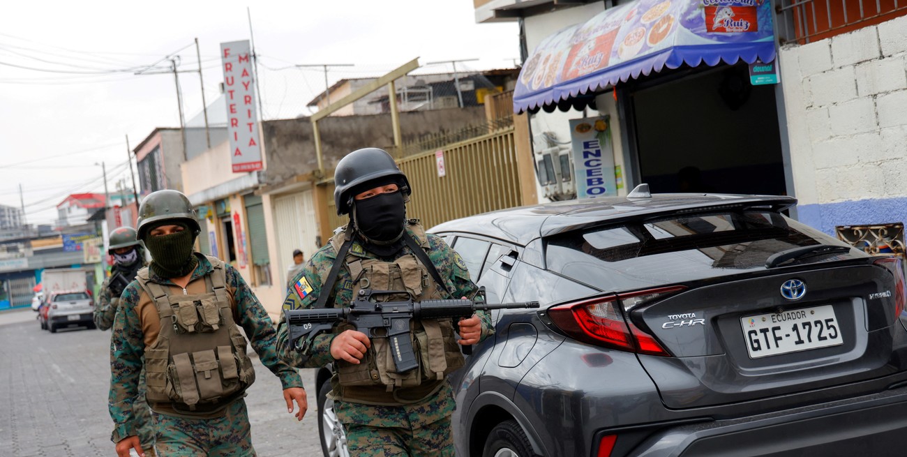 Qué pasa en Ecuador: fugas de presos, secuestros y estado de emergencia