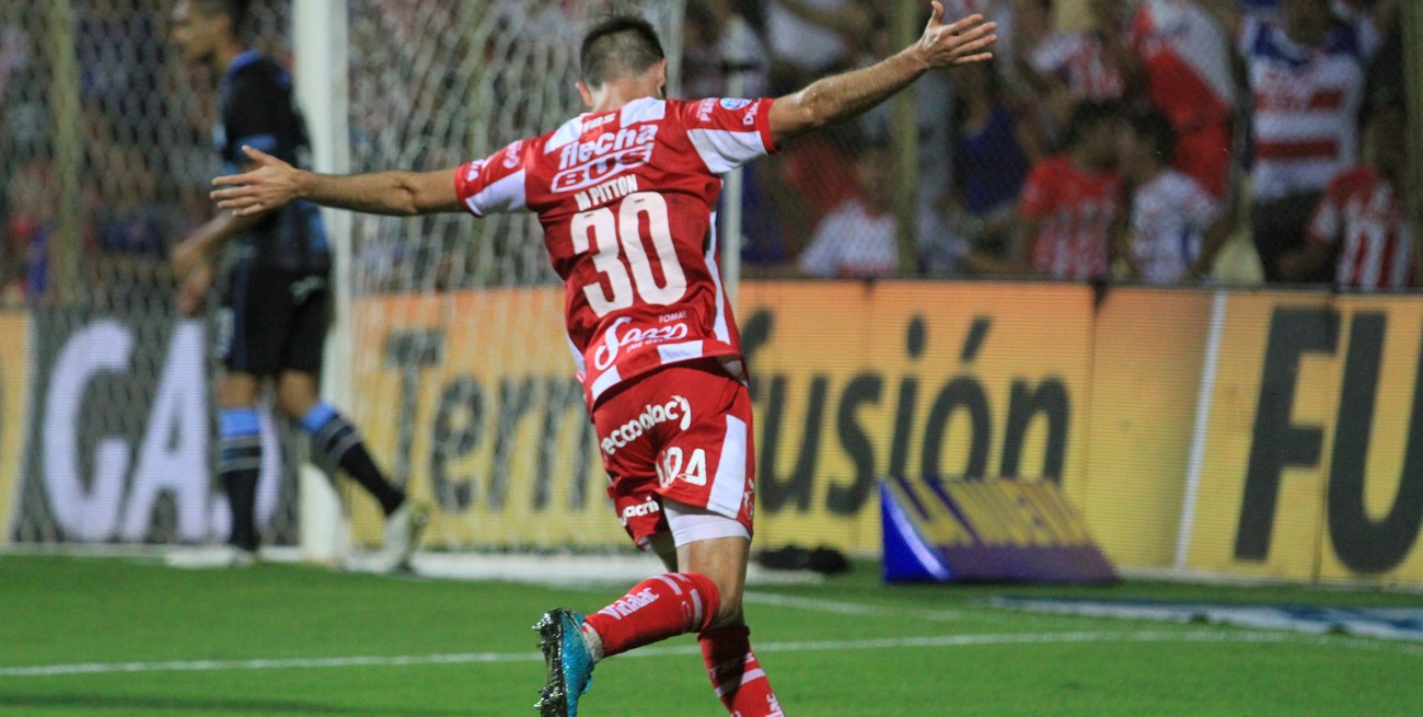 Mauro Pittón, que corre por la Costanera, jugará en Unión