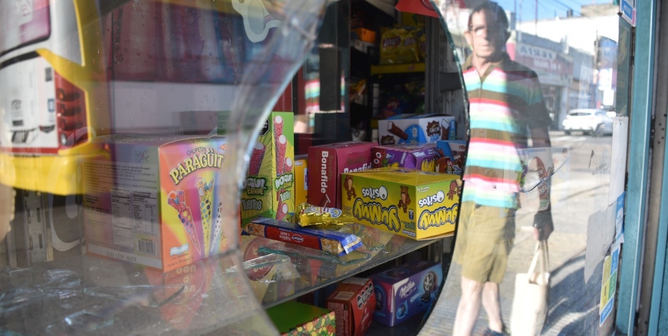 Vandalizaron un negocio en plena zona céntrica