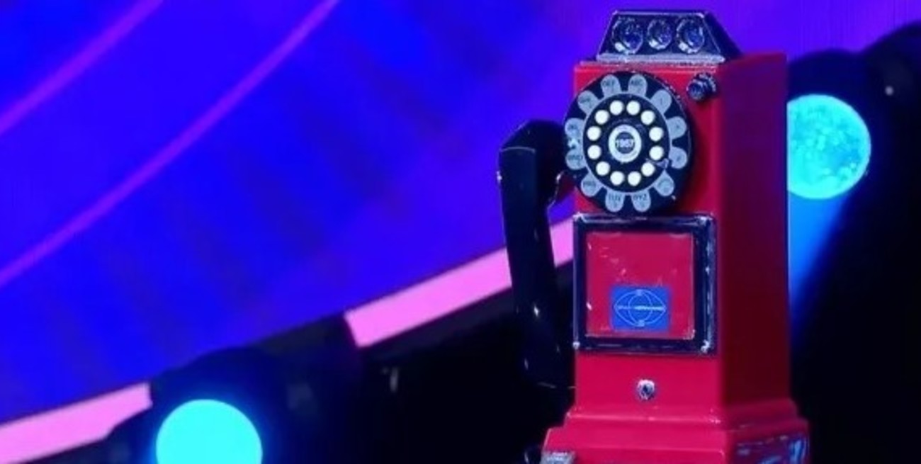 Teléfono rojo: Gran Hermano castigó a Agostina y Nicolás "la ligó" sin querer