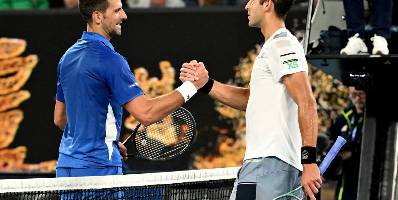 Djokovic y un gran elogio para Etcheverry tras su encuentro en el Australian Open