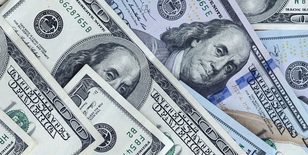 Subió el dólar blue y volvió a superar la línea de los $1.200: a cuánto cerró este miércoles