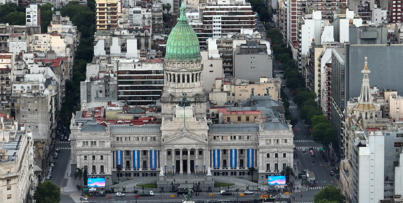 "Ley ómnibus": el oficialismo quiere avanzar con un dictamen