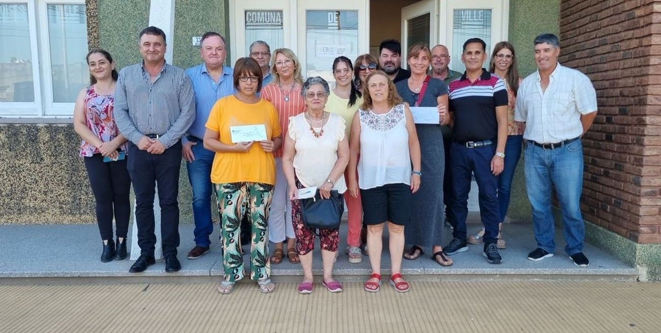 Michlig y González entregaron aportes a instituciones de Ambrosetti, Ceres, Hersilia y Moisés Ville