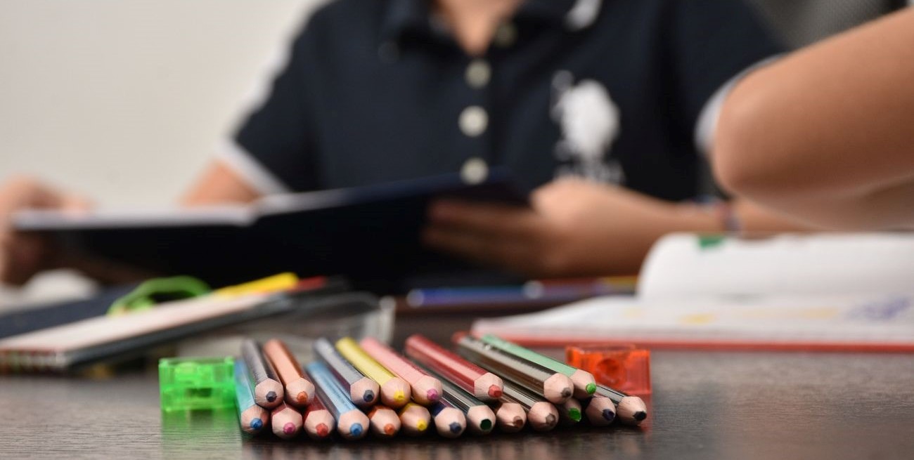 Uniendo voluntades y esfuerzos, vecinos de Humboldt se suman a la campaña de útiles escolares