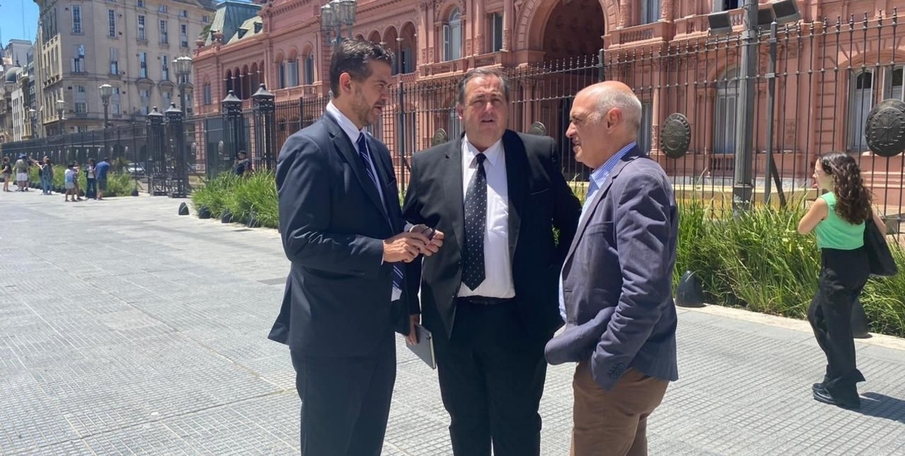 Poletti presentó en la Rosada proyectos de obras para Santa Fe pero no trajo garantías de financiación