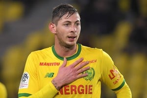 La que usó último. Emiliano Sala con la camiseta del Nantes de Francia, el club que le vendió su ficha al Cardiff de Gales.