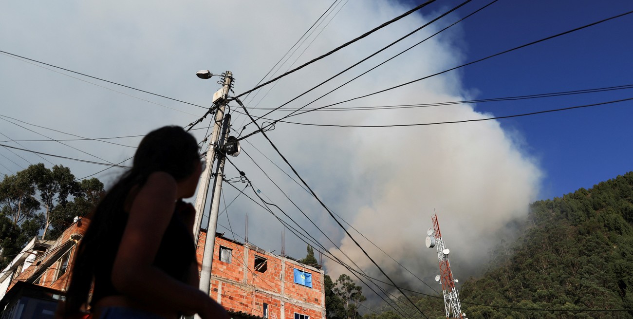 Decretaron desastre natural en Colombia por la ola de incendios forestales 