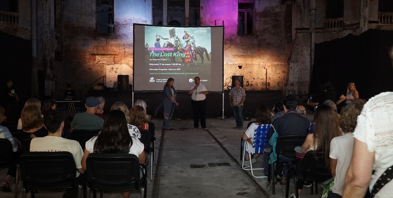 En el verano, cine Bajo las Estrellas