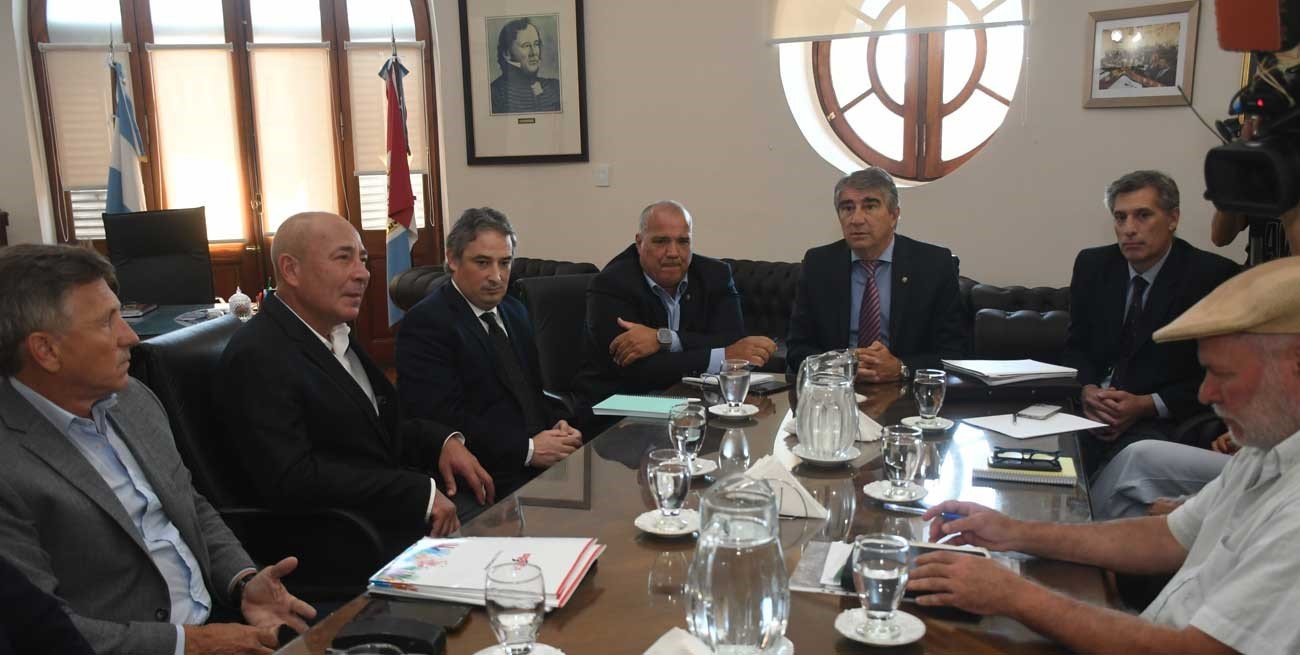 El gobierno presentó en la paritaria su postura: "No vamos a gastar más de lo que tengamos"